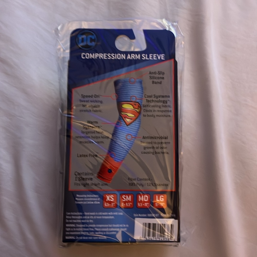 Superman arm compression sleeve size medium - Picture 2 of 3